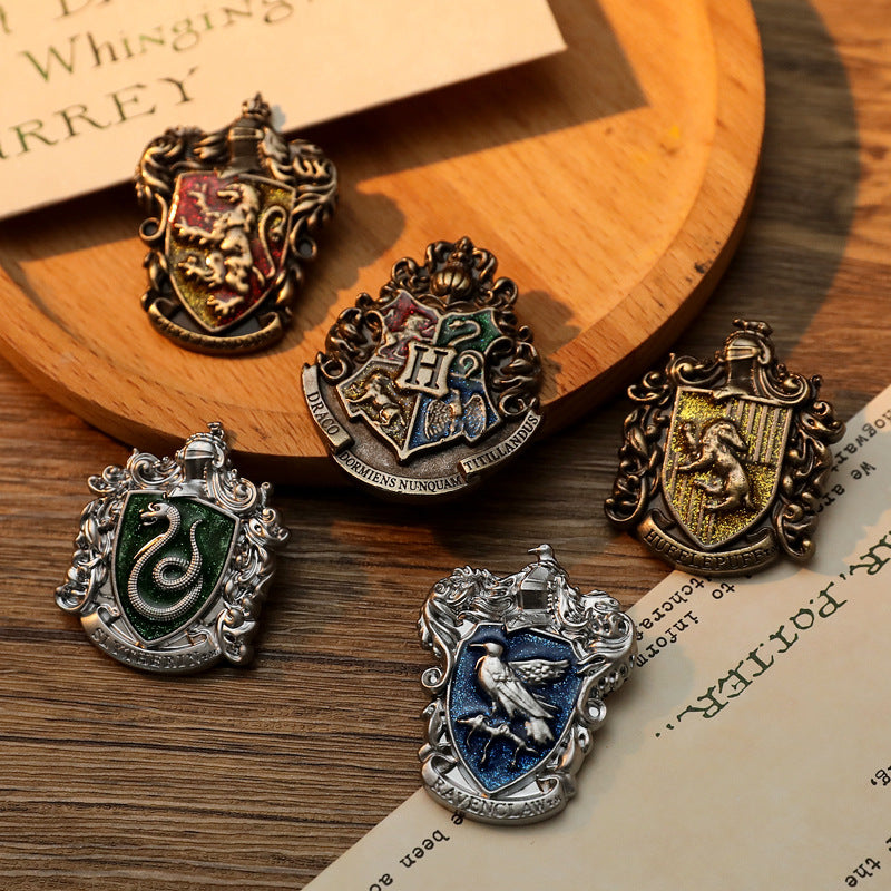 Harry Potter badge brooch keychain Hogsworth Lion House Snake House Eagle House pin